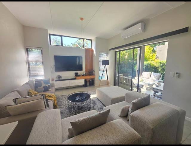 3 BEDROOM TOWNHOUSE FOR SALE IN FERNDALE